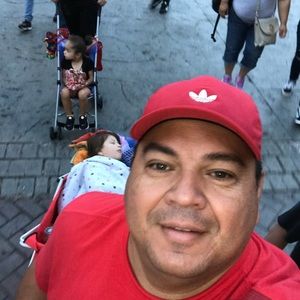 Meet your Posher, Juan carlos